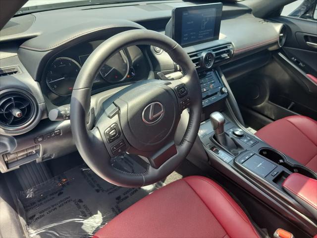 2024 Lexus IS 300 F SPORT Design