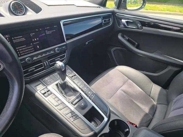 2020 Porsche Macan Macan