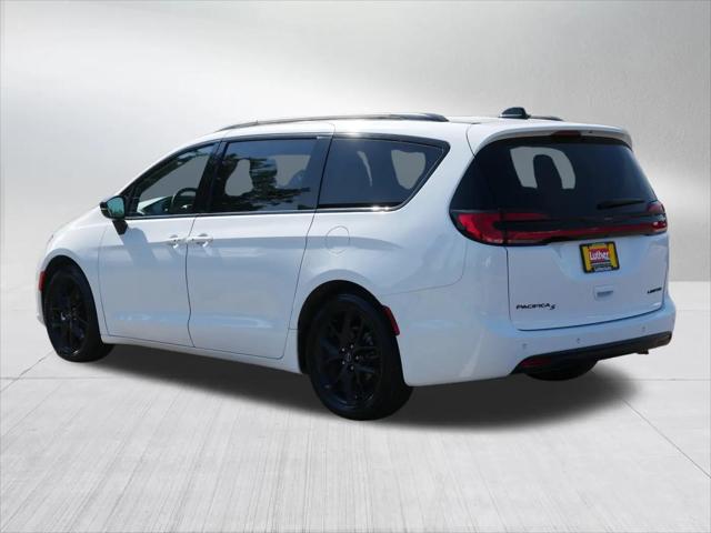 2025 Chrysler Pacifica Limited