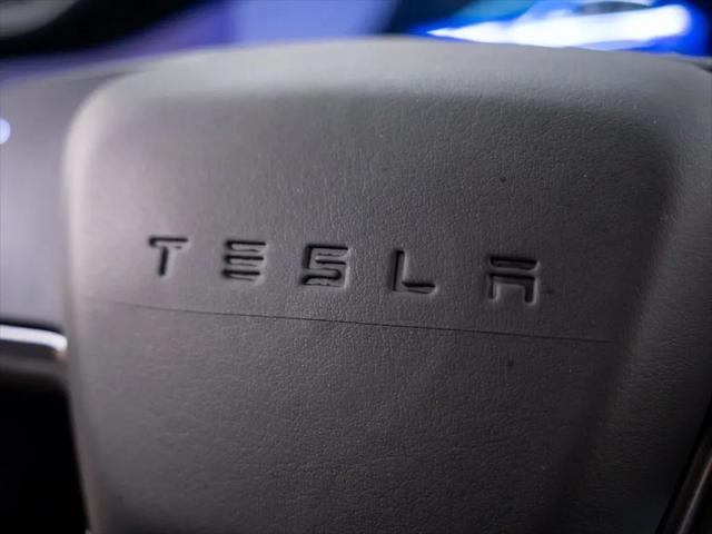 2022 Tesla Model X Plaid Tri Motor All-Wheel Drive