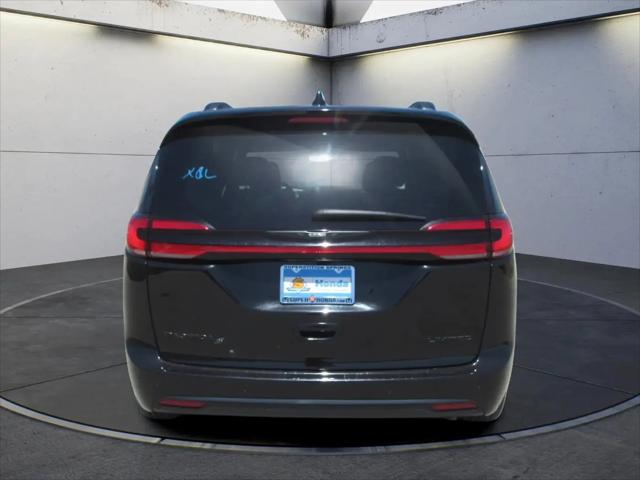 2025 Chrysler Pacifica Limited