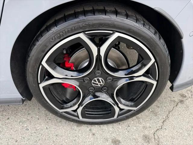 2026 Volkswagen Golf GTI Autobahn