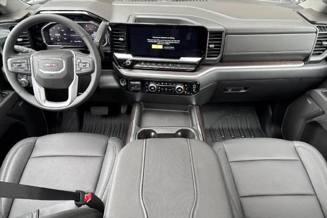 2026 GMC Sierra 2500HD Crew Cab, Standard Bed, SLT, 4WD