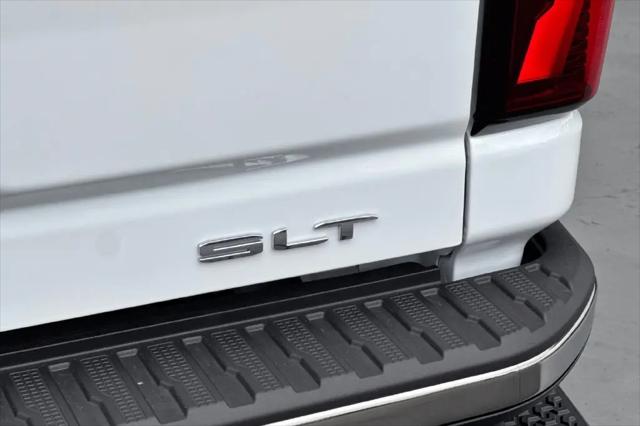 2026 GMC Sierra 2500HD Crew Cab, Standard Bed, SLT, 4WD