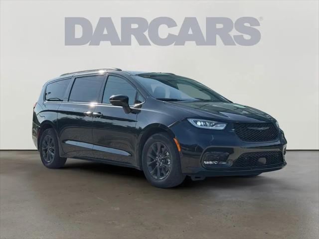 2022 Chrysler Pacifica Touring L for sale in Temple Hills, MD