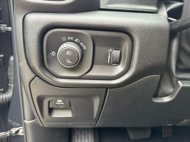 2026 Ram 1500 Express Quad Cab 4x4 64 Box