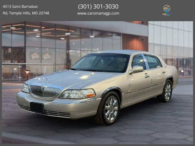 2010 Lincoln Town Car Signature Limited for sale in Temple Hills, MD
