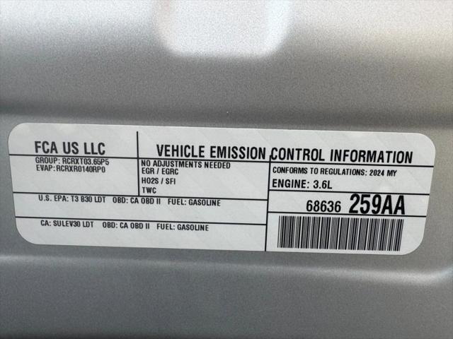 2024 Chrysler Pacifica Touring L