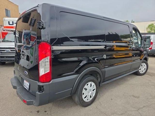 2018 Ford Transit w/Sliding Side Door w/RWB