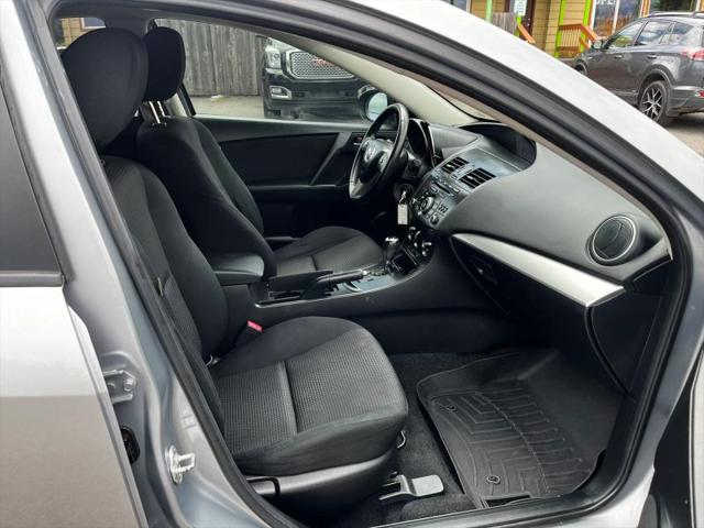 2012 Mazda Mazda3 i Touring