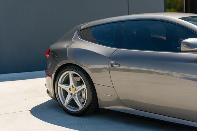 2012 Ferrari FF Base
