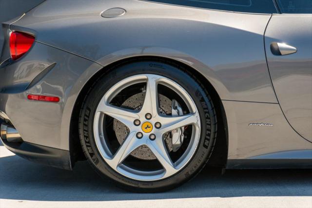 2012 Ferrari FF Base