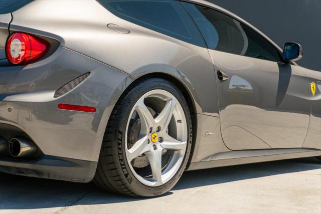 2012 Ferrari FF Base