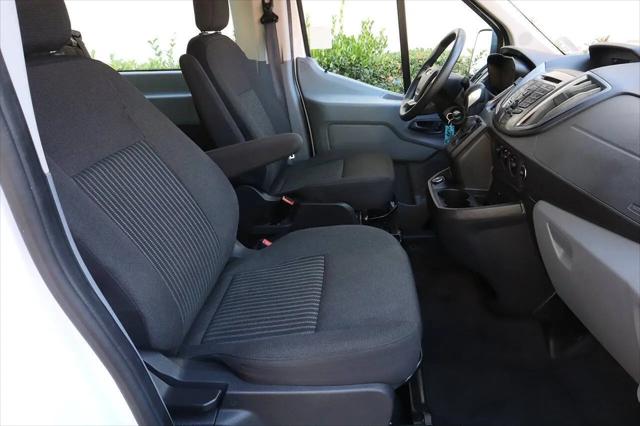 2017 Ford Transit XLT