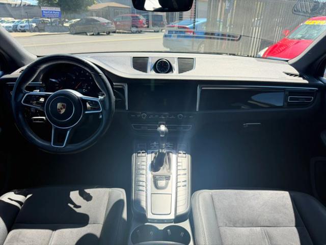 2019 Porsche Macan Base