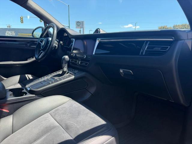 2019 Porsche Macan Base