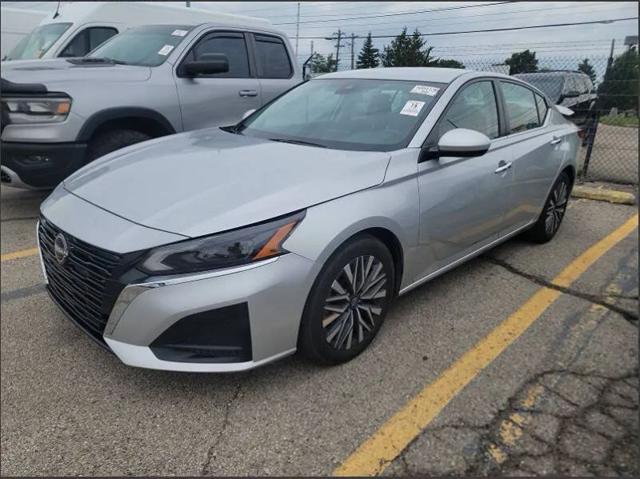 2023 Nissan Altima SV FWD for sale near Fairfield, OH