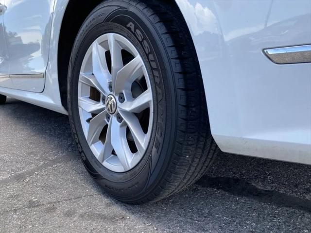 2017 Volkswagen Passat 1.8T S