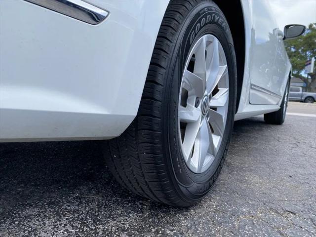 2017 Volkswagen Passat 1.8T S