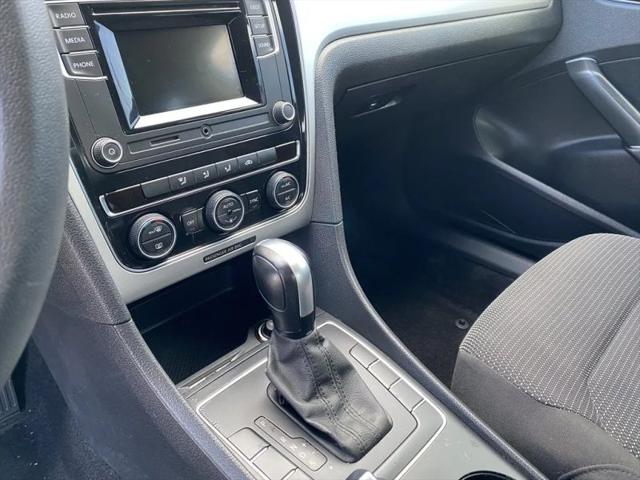 2017 Volkswagen Passat 1.8T S