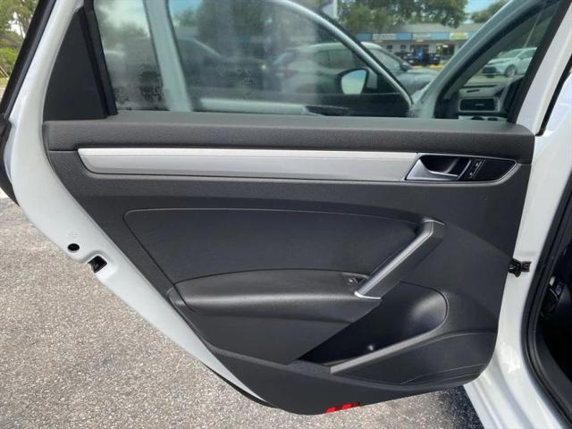 2017 Volkswagen Passat 1.8T S
