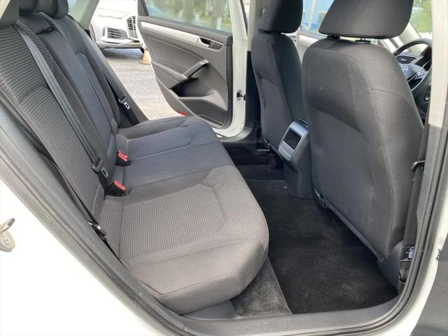 2017 Volkswagen Passat 1.8T S