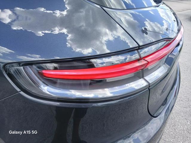2021 Porsche Macan Base
