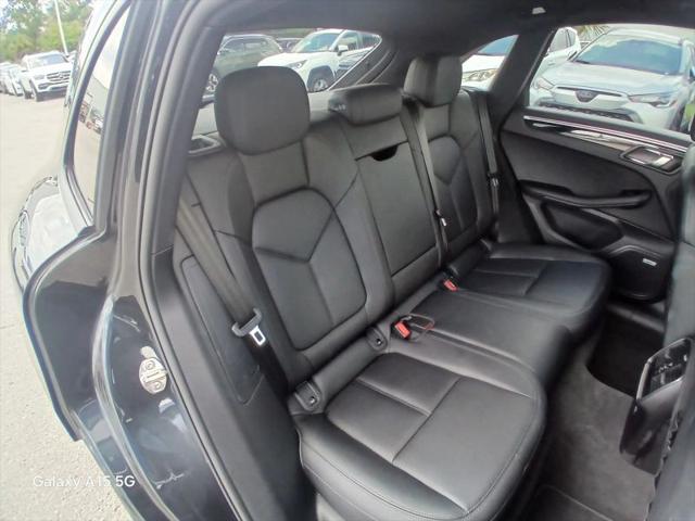 2021 Porsche Macan Base