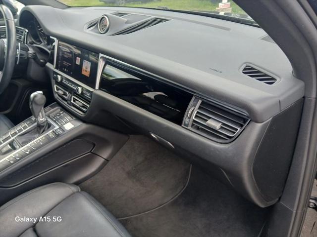 2021 Porsche Macan Base