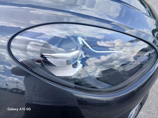 2021 Porsche Macan Base