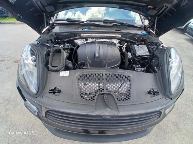 2021 Porsche Macan Base