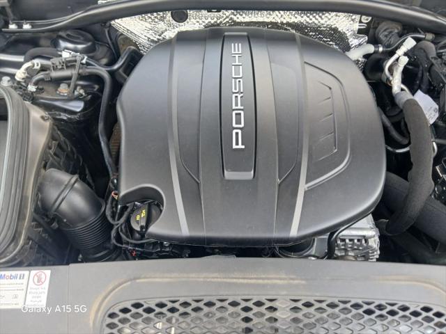 2021 Porsche Macan Base