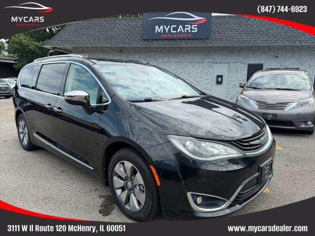2018 Chrysler Pacifica Hybrid Limited for sale in McHenry, IL