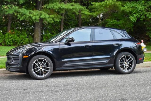 2023 Porsche Macan Base