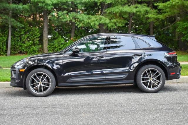 2023 Porsche Macan Base