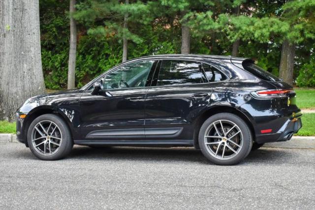 2023 Porsche Macan Base