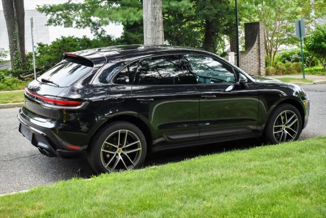 2023 Porsche Macan Base