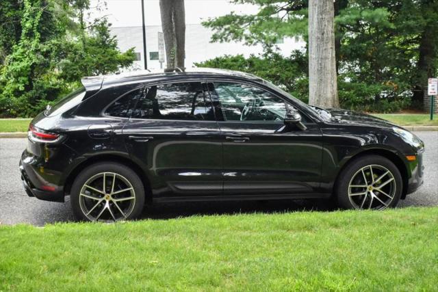2023 Porsche Macan Base
