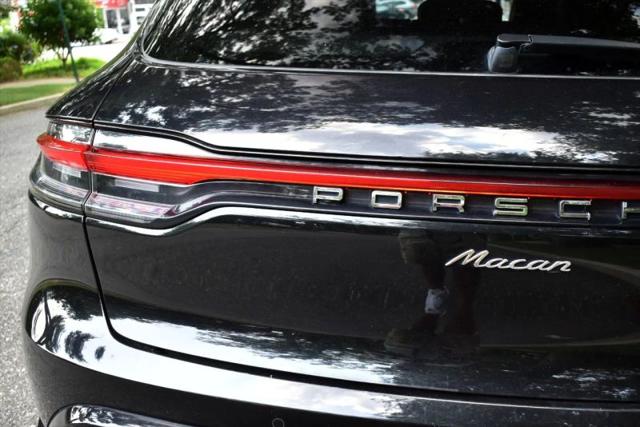 2023 Porsche Macan Base
