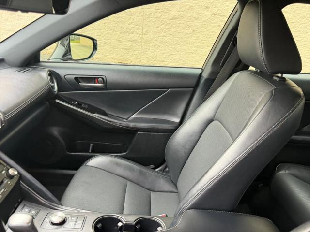 2021 Lexus IS 300 300
