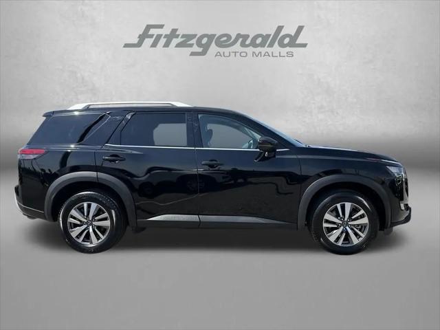 2025 Nissan Pathfinder SL 4WD