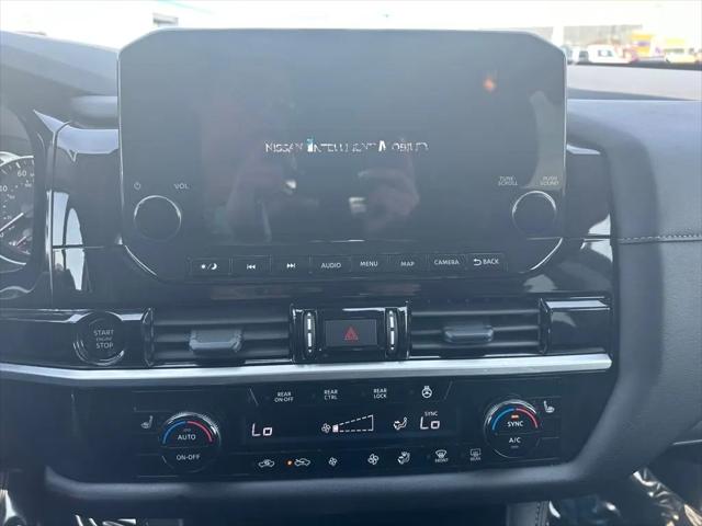 2025 Nissan Pathfinder SL 4WD
