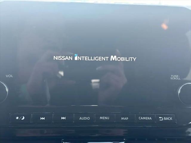 2025 Nissan Pathfinder SL 4WD