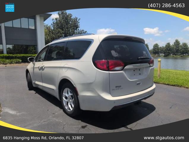 2017 Chrysler Pacifica Touring-L Plus