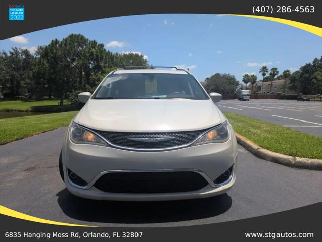 2017 Chrysler Pacifica Touring-L Plus