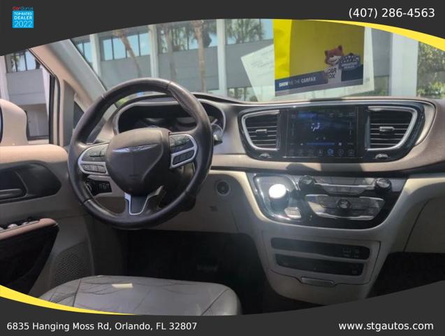 2017 Chrysler Pacifica Touring-L Plus
