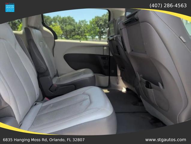2017 Chrysler Pacifica Touring-L Plus