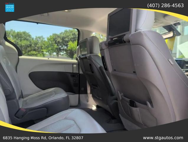 2017 Chrysler Pacifica Touring-L Plus