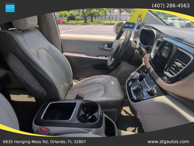 2017 Chrysler Pacifica Touring-L Plus