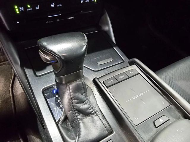 2022 Lexus ES 300h 300h
